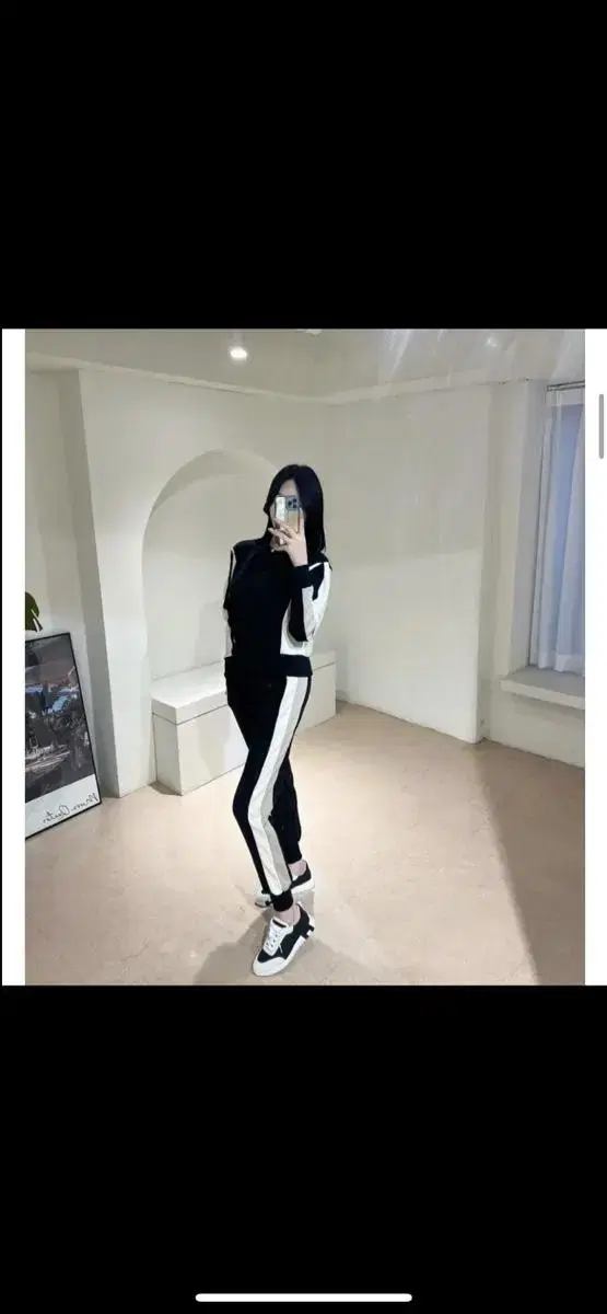 수입 의류 니트 배색 트레이닝